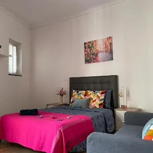 By La Rambla Rooms , Barcelona Hiszpania